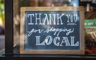 How can small businesses compete with the big chains?